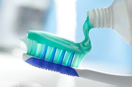 auromere薄荷味草本牙膏怎么樣？