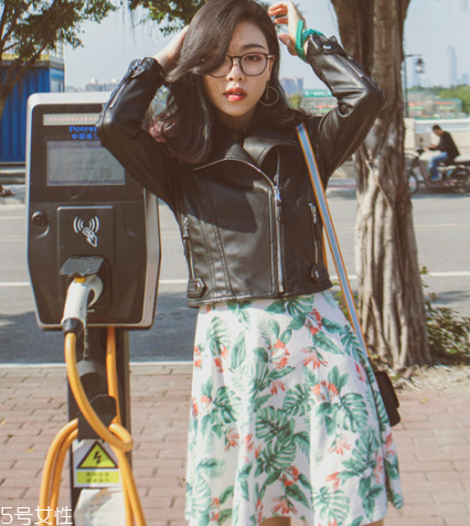 皮衣是軟的好還是硬的好？各有各的特色