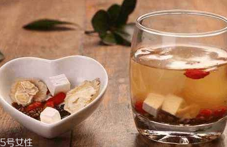 鎖陽(yáng)可以和枸杞泡酒嗎 泡酒方法 鎖陽(yáng)可以和枸杞泡酒嗎 泡酒方法