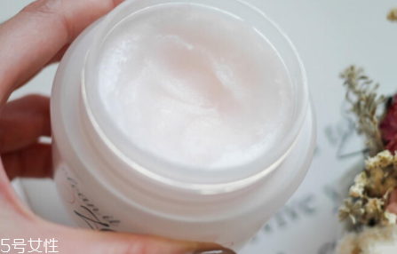 卸妝膏用卸妝棉嗎？5款好用卸妝膏大PK