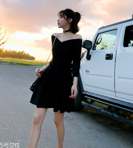 什么款式的裙子不會過時？這三款衣柜必備