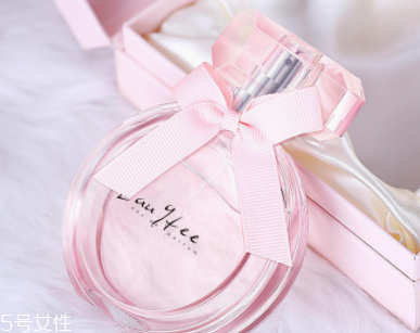 香水噴哪里香味最濃郁？噴在這3個(gè)地方不浪費(fèi)