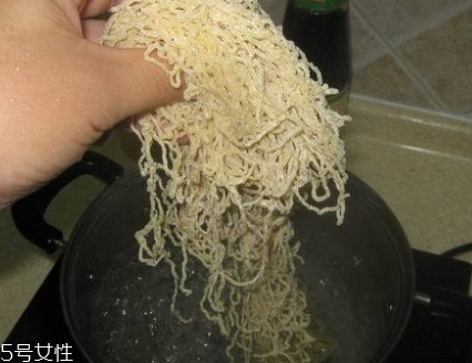 云吞面怎么煮好吃？廣東特色小吃