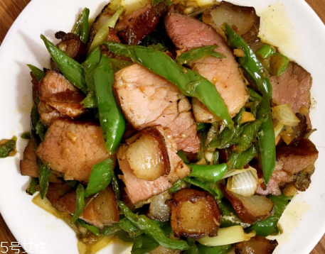 煙熏臘肉會致癌嗎？別大量吃就行