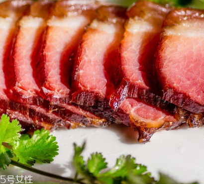 煙熏臘肉怎么炒好吃？做法多多任你選