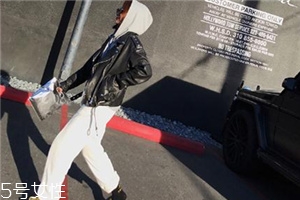 皮衣放久了掉皮怎么辦？皮衣掉皮輕松解決