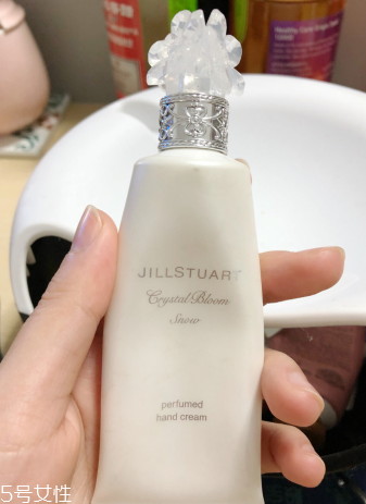 jill stuart護手霜好用嗎？不黏不膩四季可用