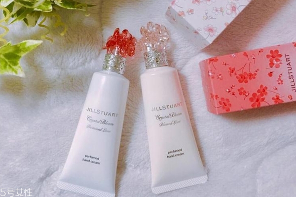 jill stuart護手霜好用嗎？不黏不膩四季可用