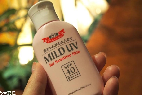 城野醫(yī)生敏感肌防曬霜好用嗎？無添加很安全