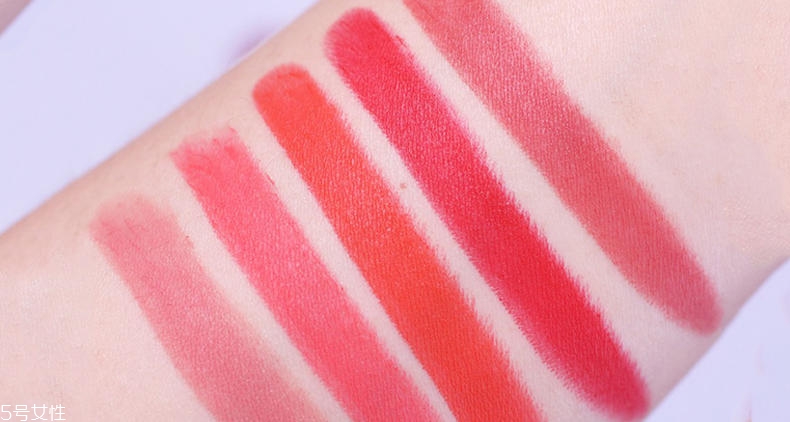 可口可樂(lè)彩妝有哪些？可口可樂(lè)聯(lián)名菲詩(shī)小鋪彩妝盤(pán)點(diǎn)