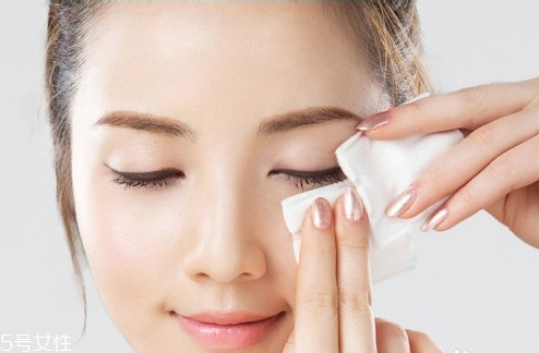 化妝棉可以重復使用嗎 選擇化妝棉注意事項 化妝棉可以重復使用嗎 選擇化妝棉注意事項