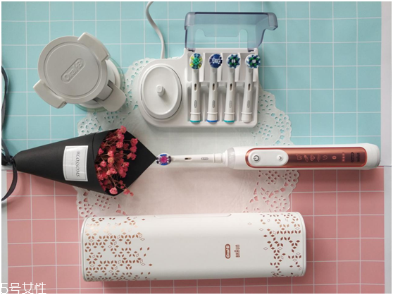 歐樂b電動(dòng)牙刷怎么樣？四個(gè)刷頭很好用