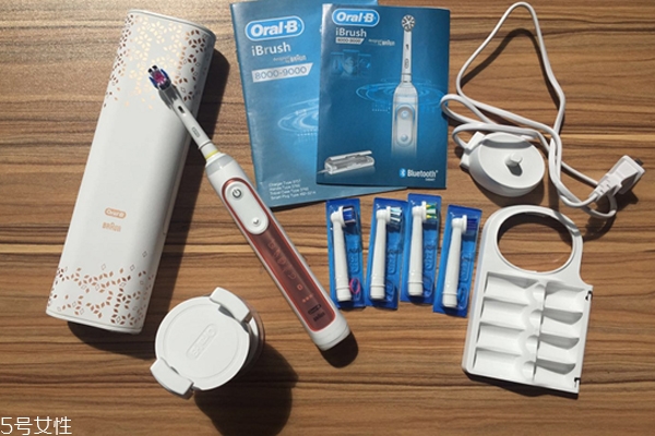 歐樂b電動牙刷怎么樣？四個刷頭很好用