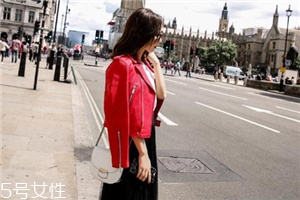 皮衣磨白了怎么辦？皮衣上色要仔細