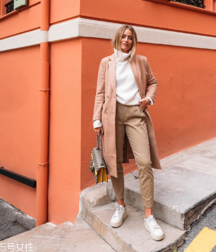 煙管褲搭配什么上衣？拯救粗腿的秘密武器