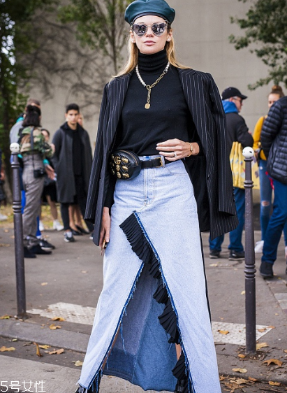 黑色打底衫怎么配衣服？時尚界的常青單品