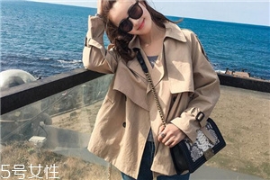 今年流行什么樣的風衣？這幾款少女感十足