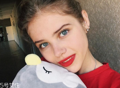 毛孔粗大應(yīng)該怎么改善 超有效的收縮毛孔的方法 毛孔粗大應(yīng)該怎么改善 超有效的收縮毛孔的方法