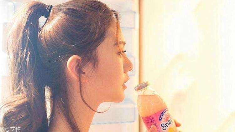 圓臉方臉適合什么扎發(fā)？2018流行少女扎發(fā)