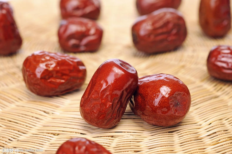 30歲顯老吃什么好？吃這幾類食物青春常在