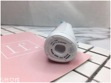 歐樂b電動(dòng)牙刷怎么樣？四個(gè)刷頭很好用