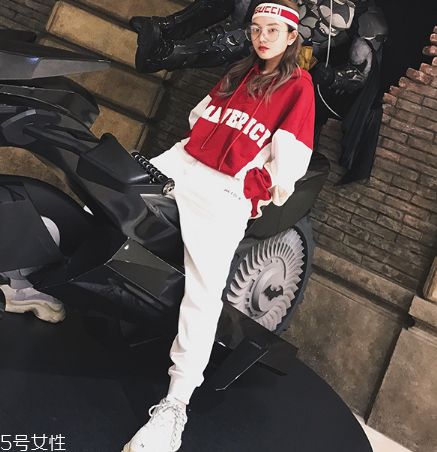 運(yùn)動(dòng)褲一般多少錢一條？不同品牌價(jià)位不同