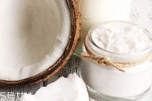 椰子油是什么顏色的？有兩種顏色
