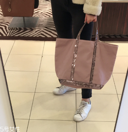 vanessa bruno是什么牌子？小眾愛(ài)好者的天堂