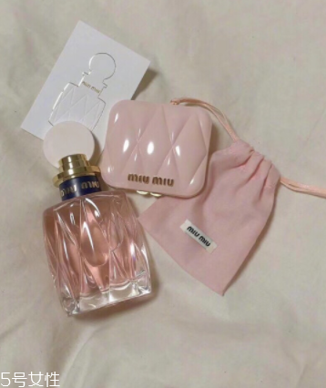 miumiu粉色香水怎么樣？miumiu2018新香水什么味道？