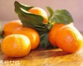 柑橘調(diào)香水好聞嗎？吃了這個大橘子