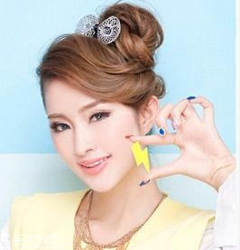 丸子頭適合什么臉型 一秒扎成的超美丸子頭 丸子頭適合什么臉型 一秒扎成的超美丸子頭