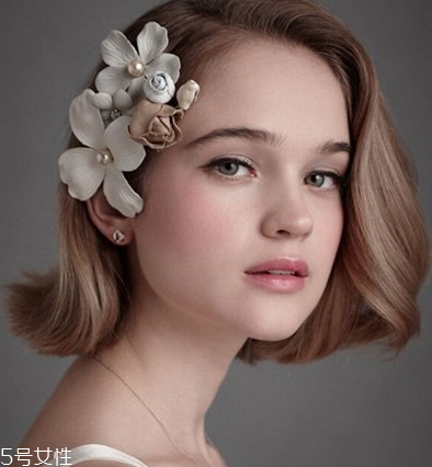 韓式女生短發(fā)扎法教程 百變發(fā)型扎法 韓式女生短發(fā)扎法教程 百變發(fā)型扎法