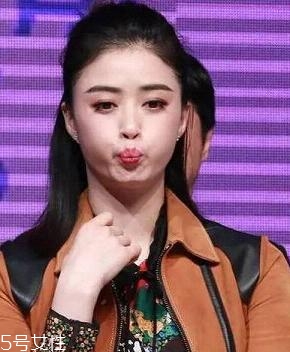 丸子頭適合什么臉型 一秒扎成的超美丸子頭 丸子頭適合什么臉型 一秒扎成的超美丸子頭