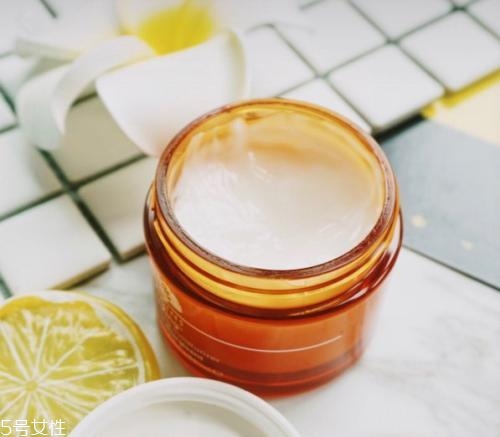 第一次用眼霜用什么好？眼部衰老從此不復(fù)存在