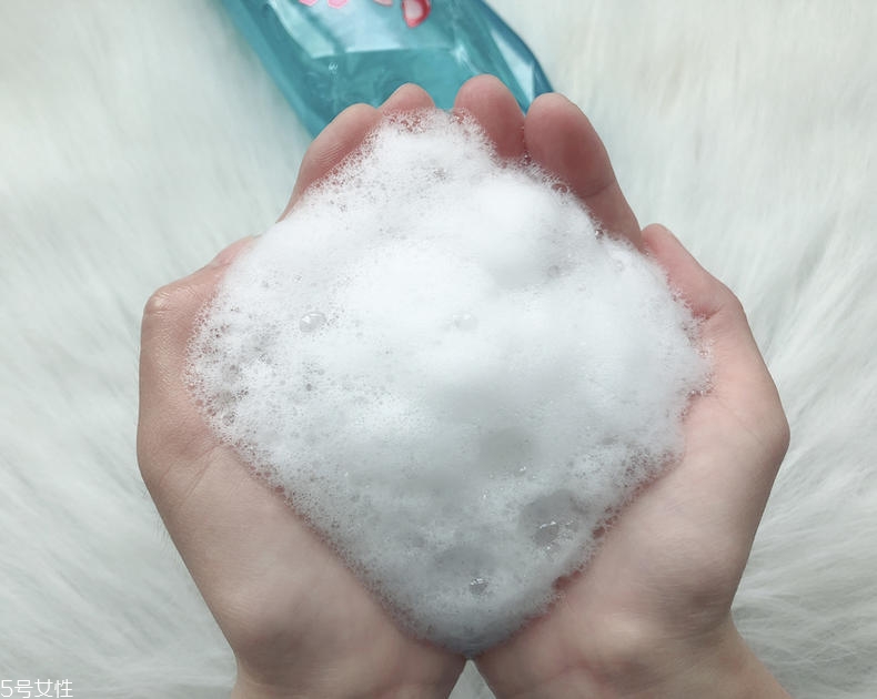 清揚0硅油洗發(fā)水好用嗎？自帶高級感香調(diào)