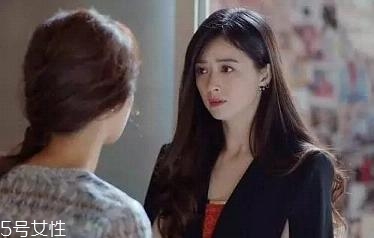 丸子頭適合什么臉型 一秒扎成的超美丸子頭 丸子頭適合什么臉型 一秒扎成的超美丸子頭