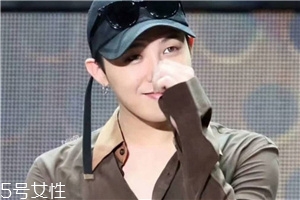 棒球帽怎么搭配衣服？素顏也能hold住