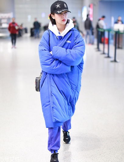 棒球帽怎么搭配衣服？素顏也能hold住