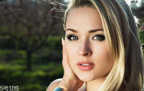 夏天臉癢的難受怎么辦 夏天護(hù)理皮膚小妙招 夏天臉癢的難受怎么辦 夏天護(hù)理皮膚小妙招