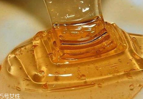 土蜂蜜什么時(shí)候喝最好 時(shí)間安排 土蜂蜜什么時(shí)候喝最好 時(shí)間安排