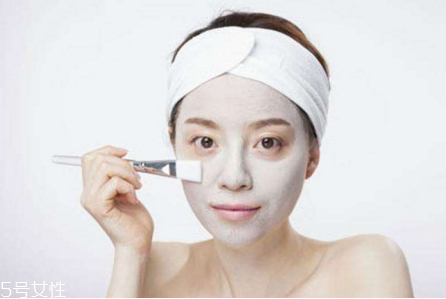 泥狀面膜敷多久 敷面膜前一定要清潔面部 泥狀面膜敷多久 敷面膜前一定要清潔面部