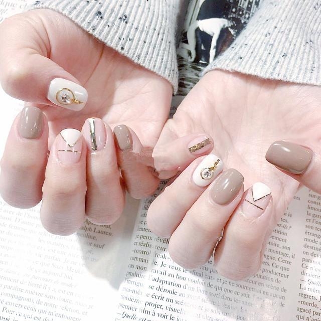 純色顯手白指甲油顏色 除了焦糖色你還有它們 純色顯手白指甲油顏色 除了焦糖色你還有它們