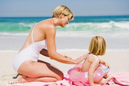 曬脫皮會(huì)變白嗎 皮膚曬紅后緊急修復(fù) 曬脫皮會(huì)變白嗎 皮膚曬紅后緊急修復(fù)