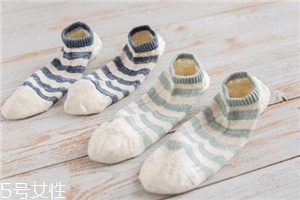 襪子上的lr是什么意思？穿襪子要看清