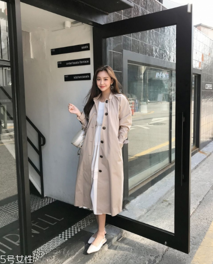 連衣裙配什么外套？讓你甜美又減齡