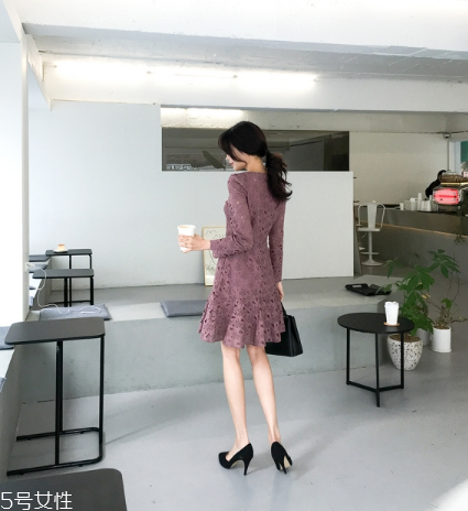 連衣裙搭配什么鞋子好看？處處散發(fā)迷人氣質(zhì)