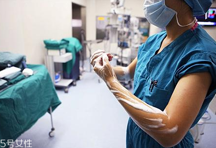 麻藥可以帶上飛機(jī)嗎？不能帶但可托運(yùn)