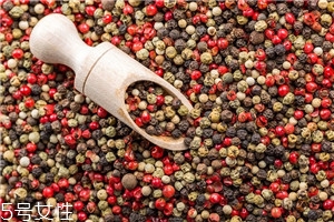胡椒怎么用 各品種胡椒使用方法 胡椒怎么用 各品種胡椒使用方法