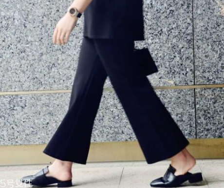 2022流行什么拖鞋？凹造型離不開它