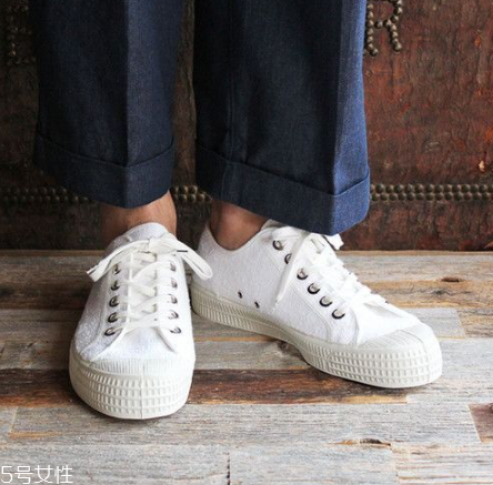 novesta鞋子多少錢？國(guó)寶級(jí)的經(jīng)典款